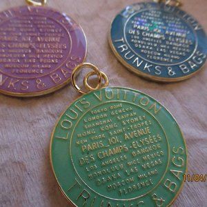 LOUIS VUITTON   3 CHARMS PURPLE BLUE GREEN 1 1/4''